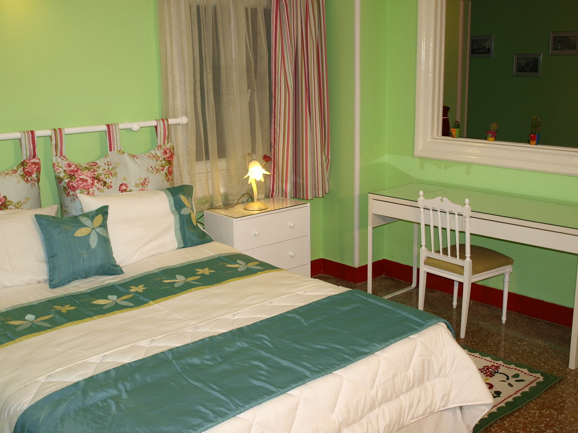 Athens Family Apartments Bagian luar foto